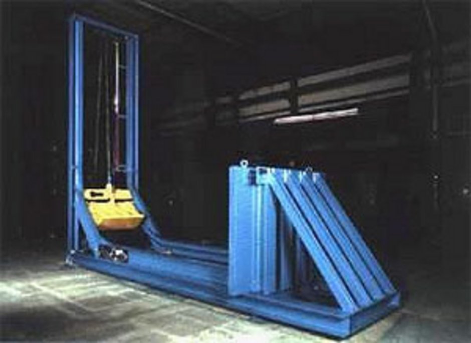 Schlittentestanlage für kunststoffkraftstofftanks